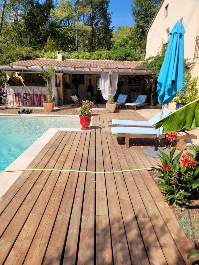 1262 Chemin Des Pignatelles Apartment